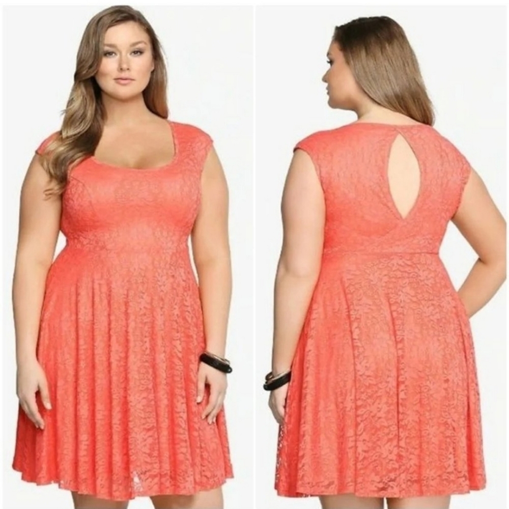 Coral / salmon pink colored lace dress with keyhole back from Torrid; size 2